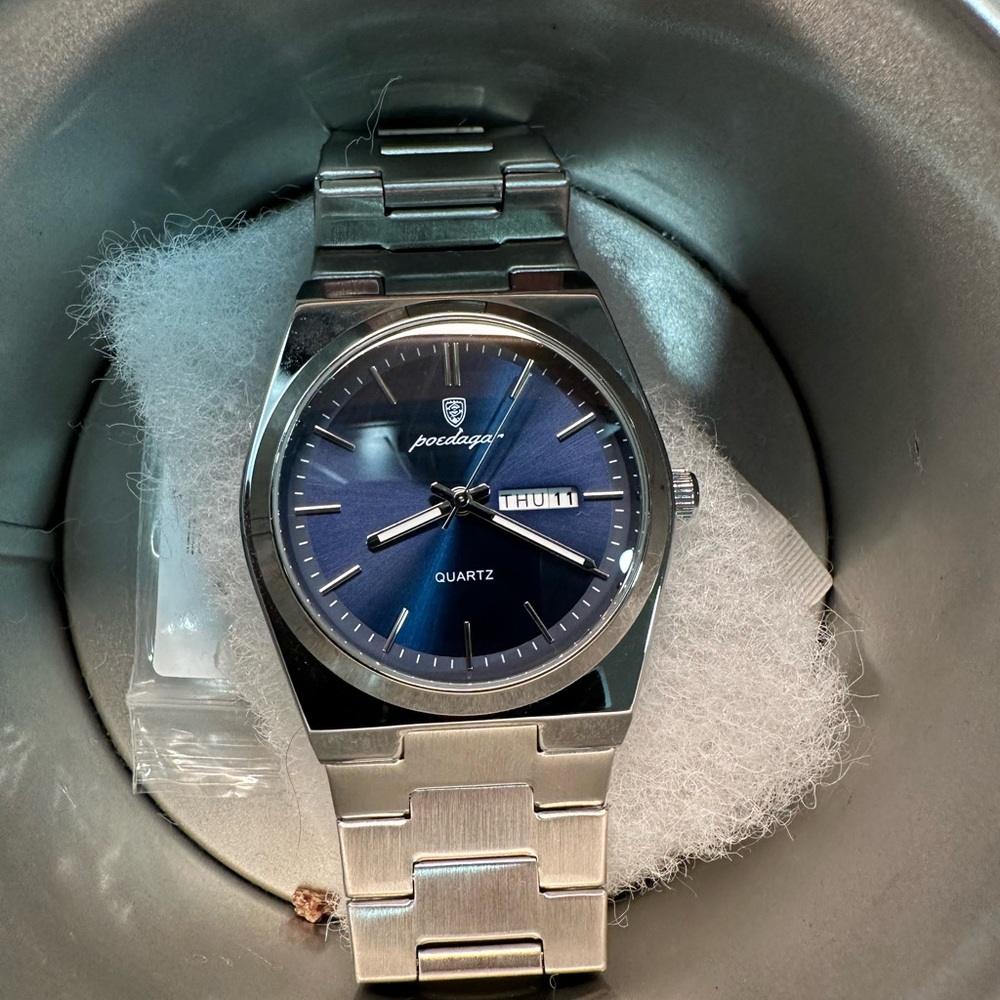 Men’s Blue face watch with silver band
